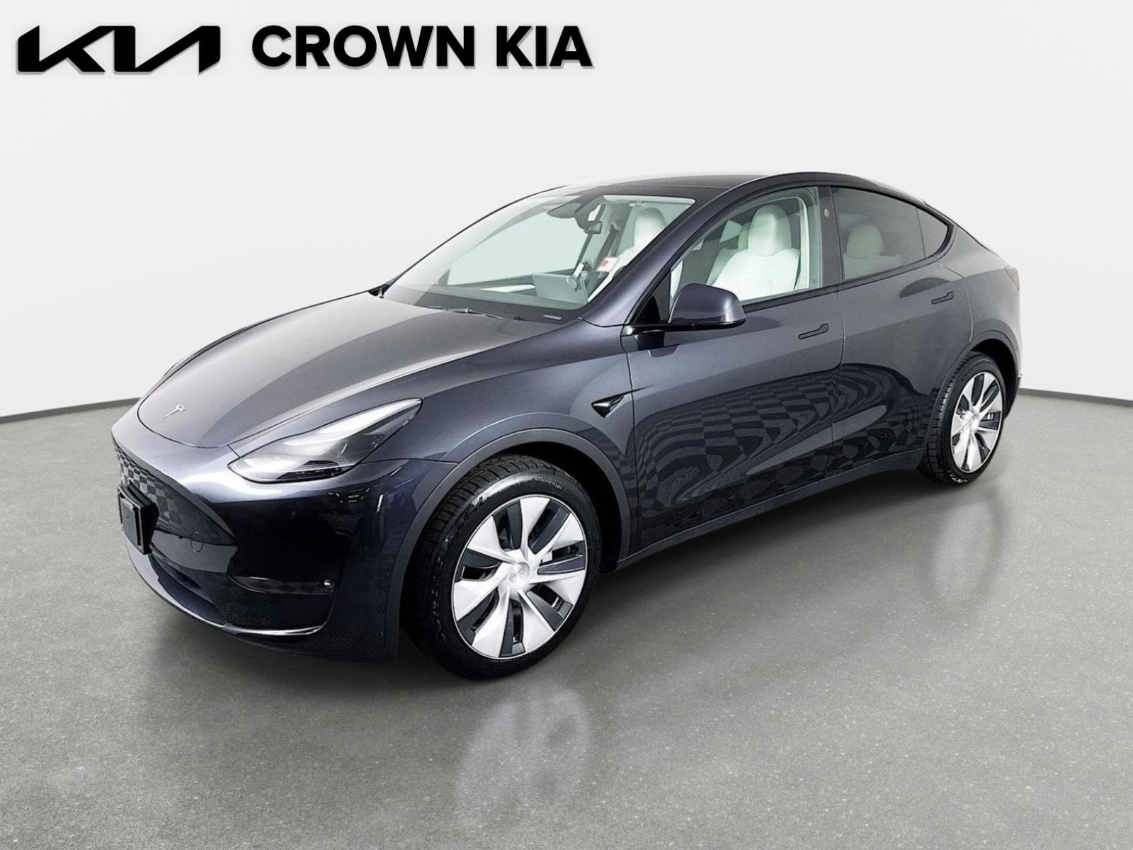 Used 2024 Tesla Model Y Long Range AWD/4WD image 1