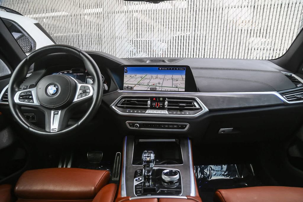 Used 2023 BMW X5 M50i image 9