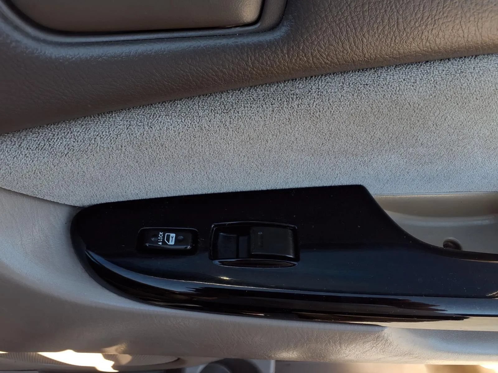 Used 2005 Toyota Sienna CE FWD image 22