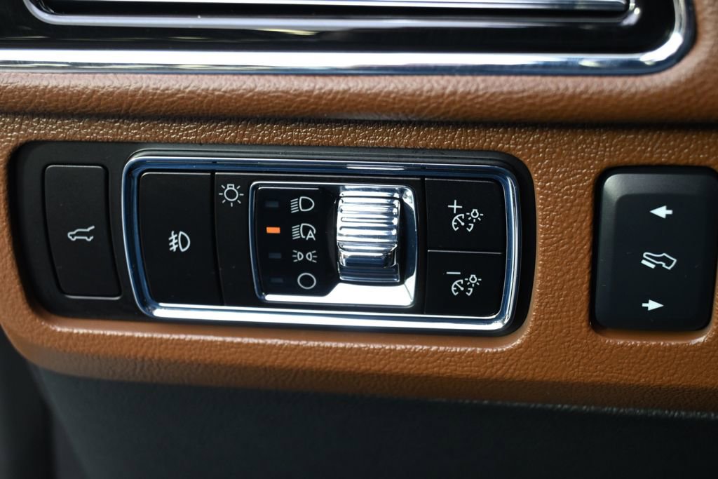 Used 2024 Lincoln Navigator Reserve AWD/4WD image 25