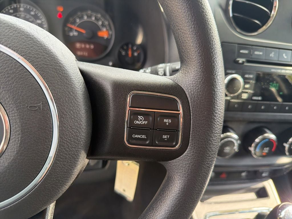 Used 2015 Jeep Compass Sport w/ Power Value Group AWD/4WD image 16