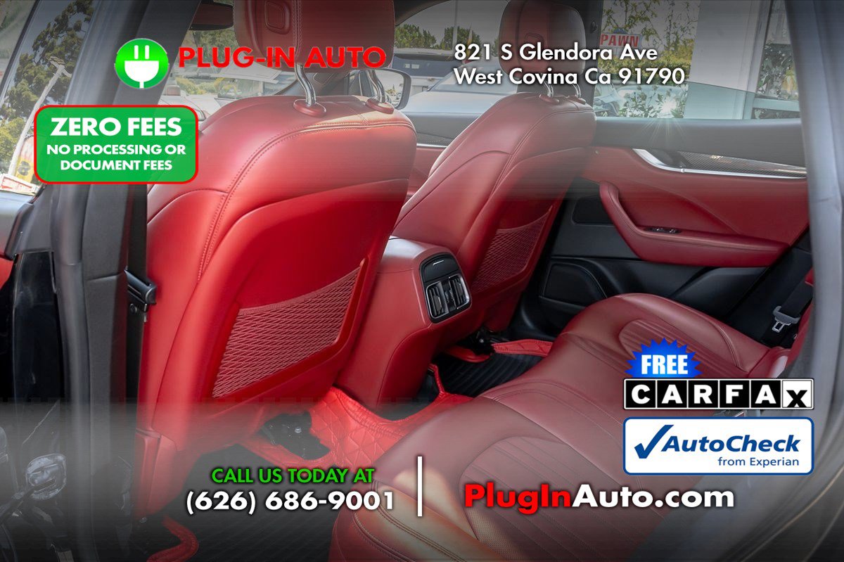 Used 2017 Maserati Levante S AWD/4WD image 2