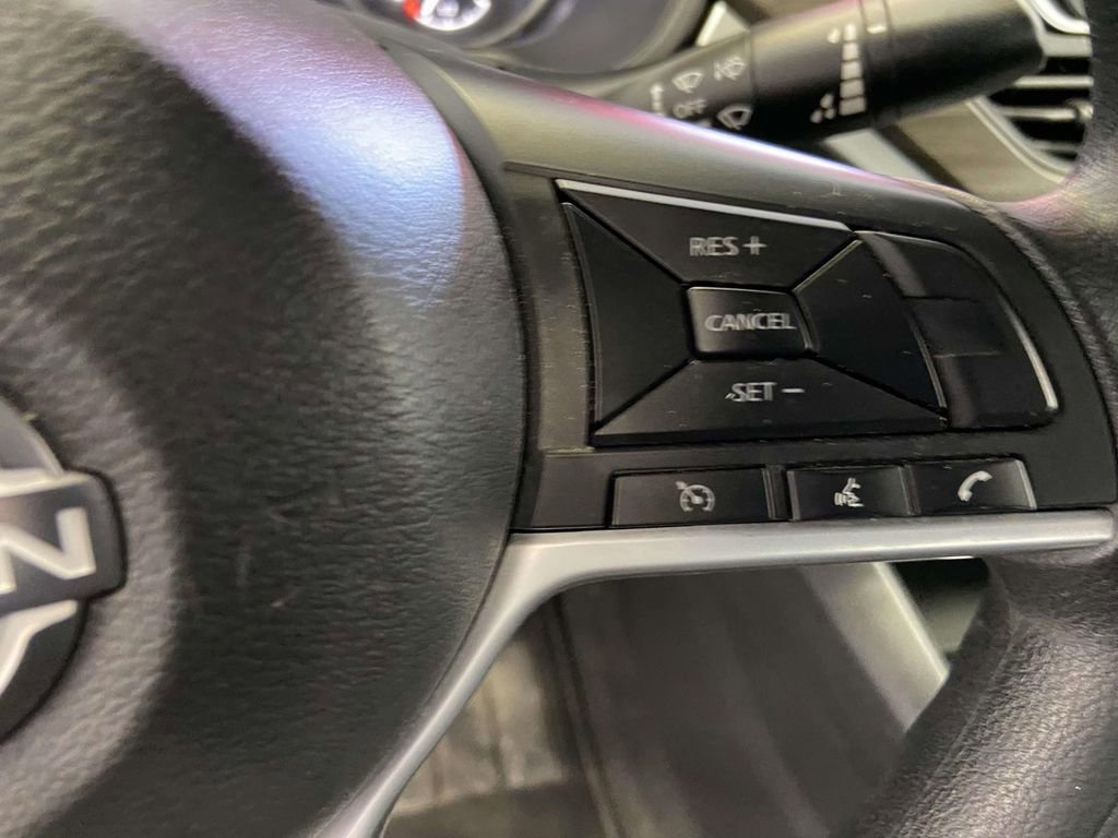 Used 2025 Nissan Altima 2.5 SV FWD image 19