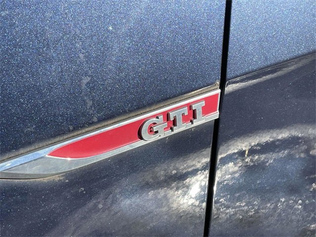 Used 2017 Volkswagen GTI SE image 12