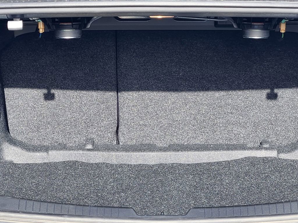 Used 2024 Chevrolet Malibu LT image 30