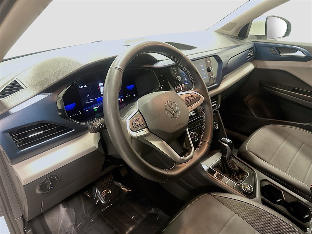 Used 2022 Volkswagen Taos SE image 9