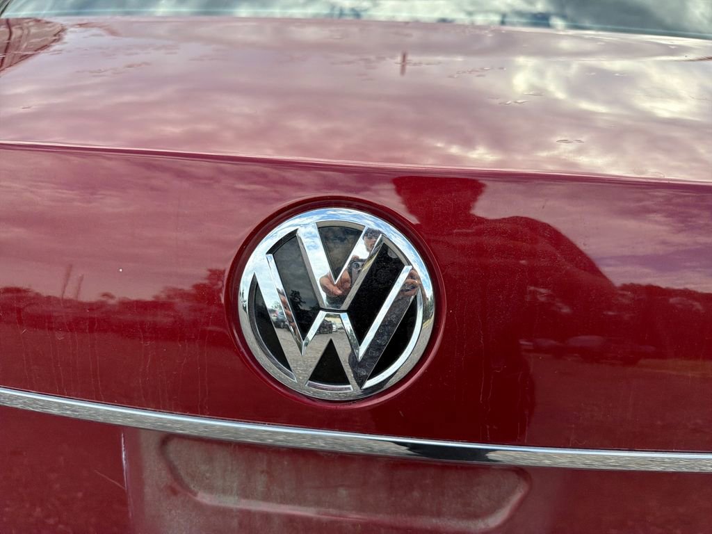 Used 2017 Volkswagen Passat 1.8T S FWD image 16