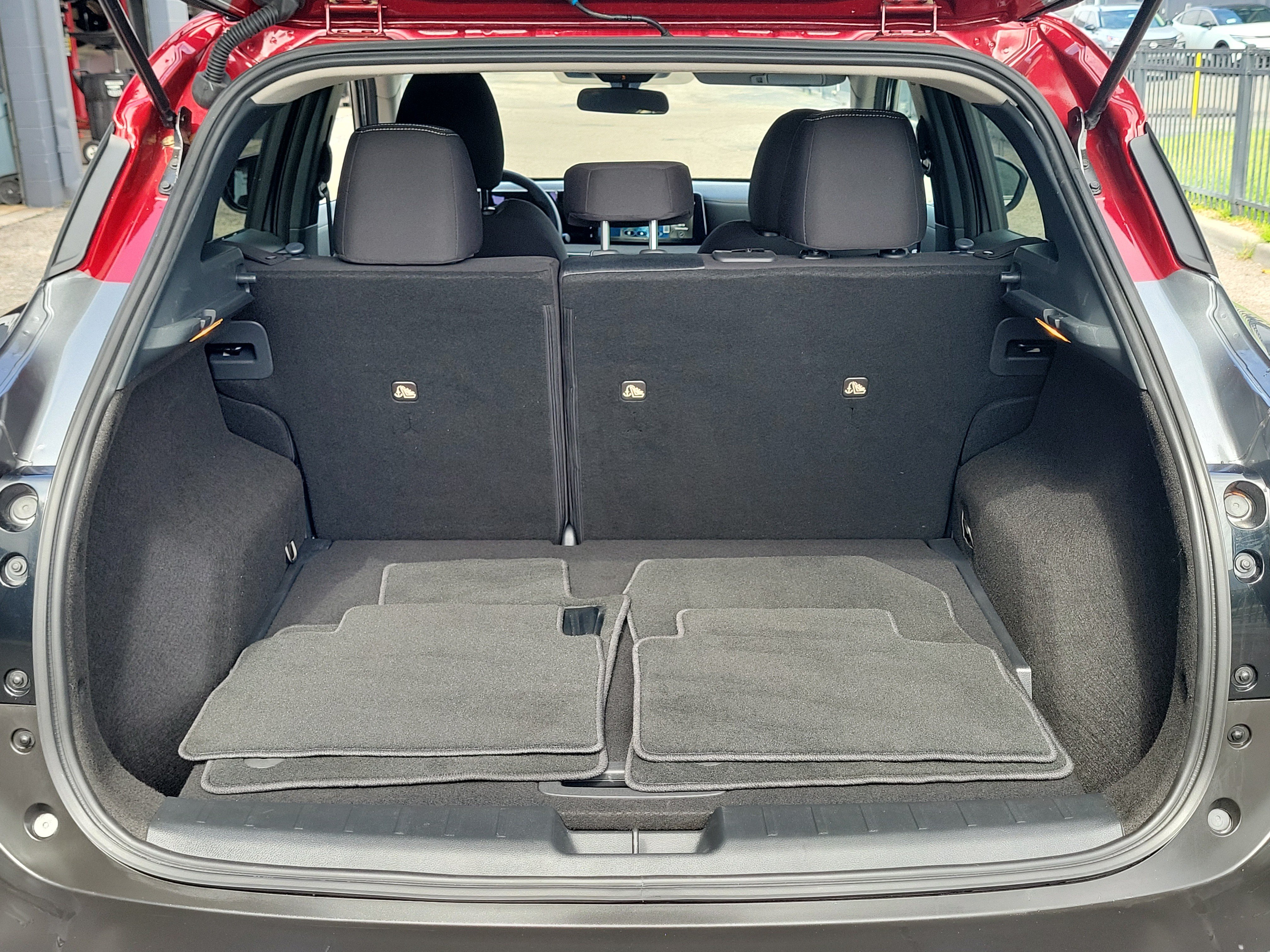 Certified 2025 Nissan Kicks SV FWD image 6
