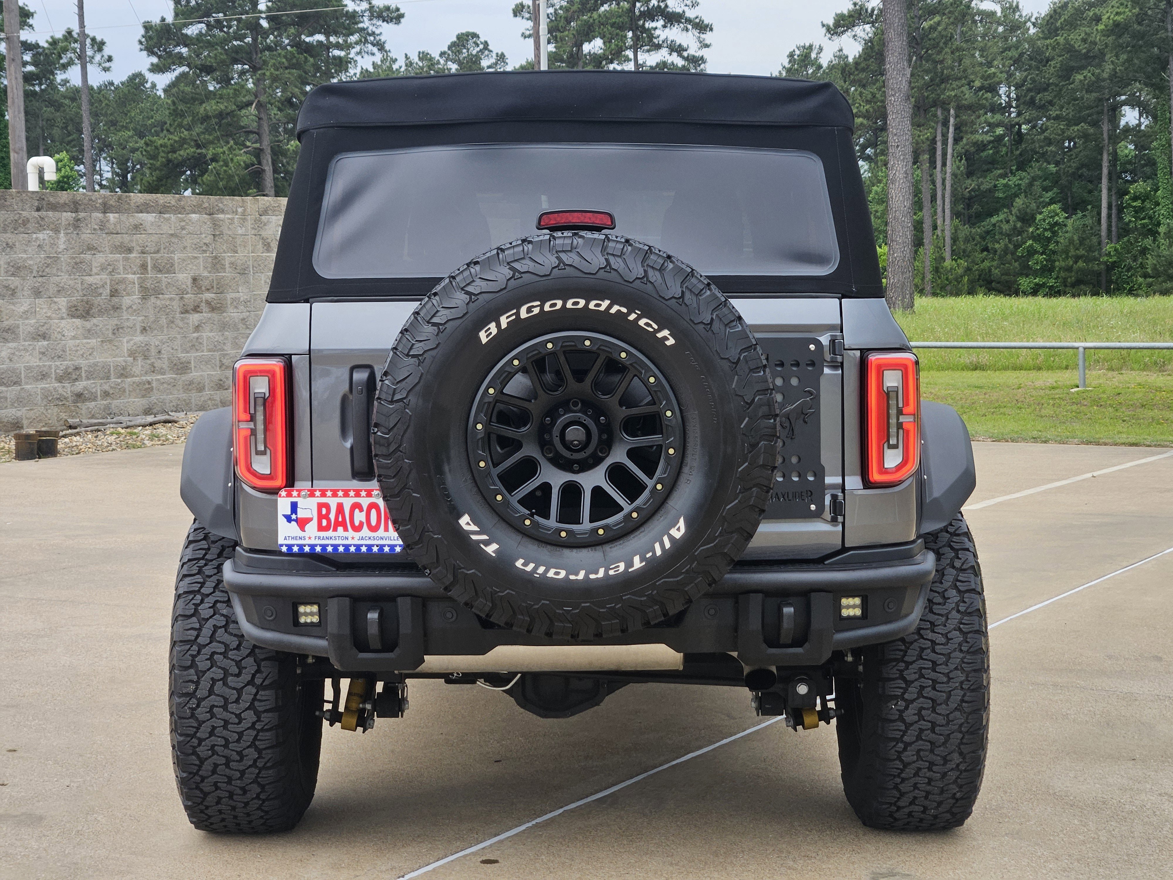 Used 2023 Ford Bronco Badlands AWD/4WD image 5