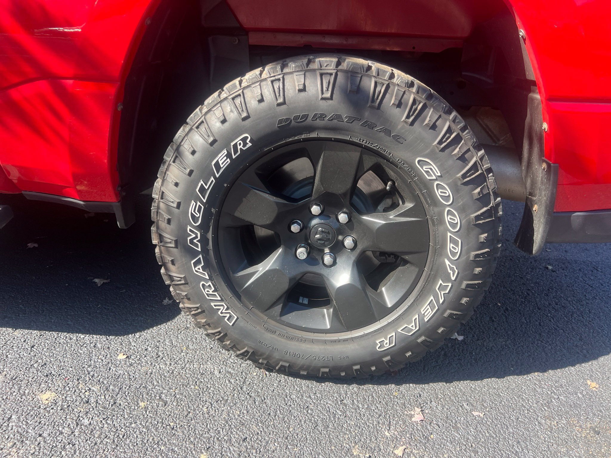 Used 2025 RAM 1500 Warlock AWD/4WD image 10