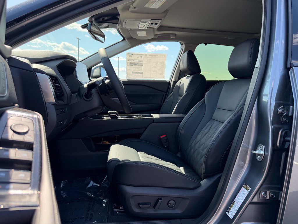 New 2026 Nissan Rogue Platinum w/ Platinum Premium Package AWD/4WD image 11