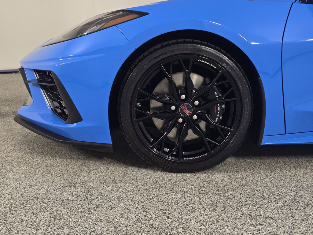 Used 2024 Chevrolet Corvette Stingray Premium Conv w/ Z51 Performance Package RWD image 8