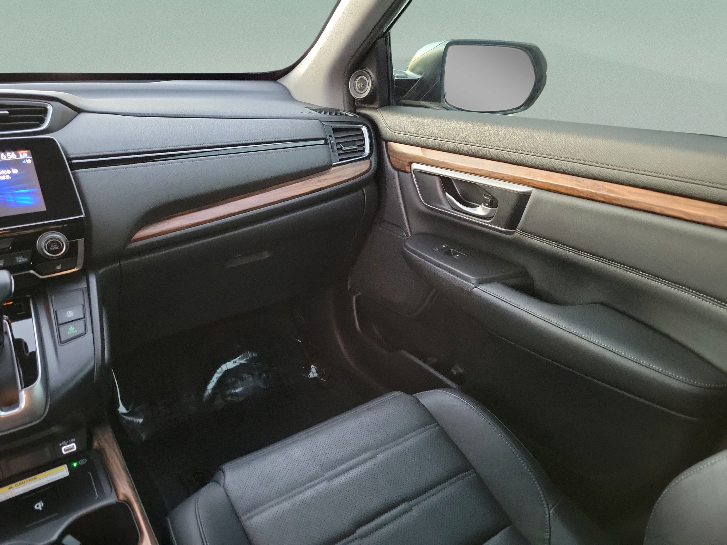 Used 2020 Honda CR-V Touring image 11