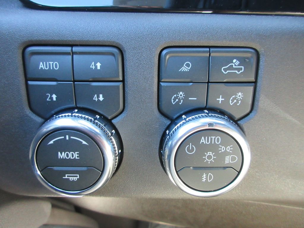 New 2026 GMC Sierra 2500 SLT image 16