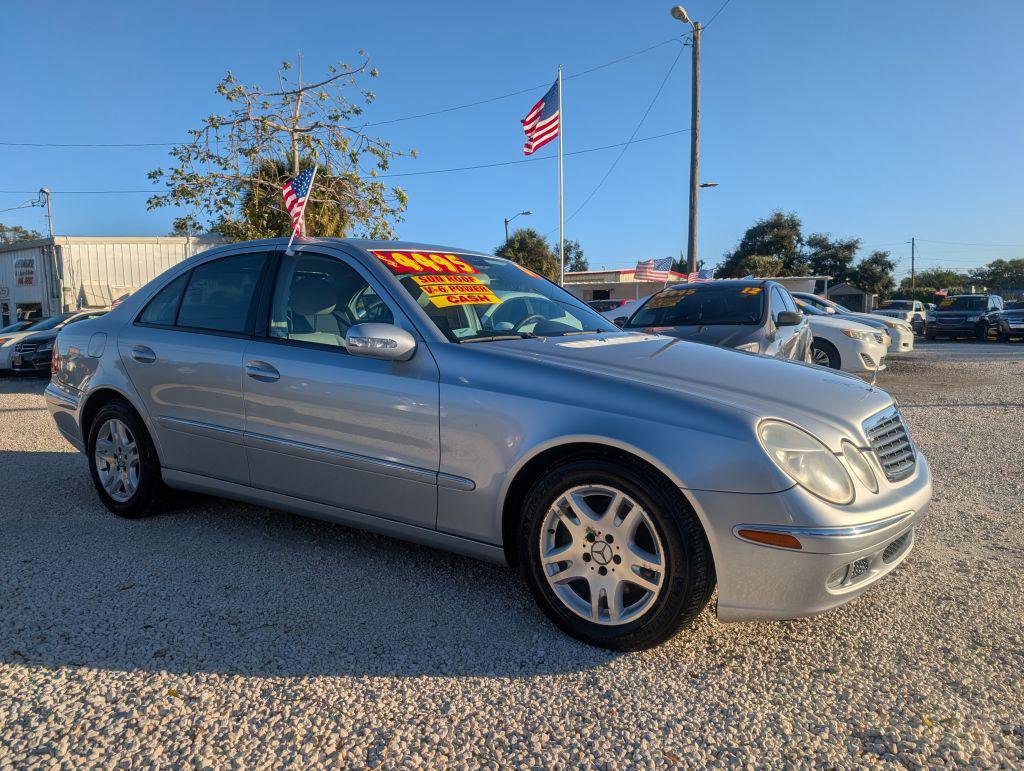 Used 2006 Mercedes-Benz E 350 4MATIC Sedan image 3
