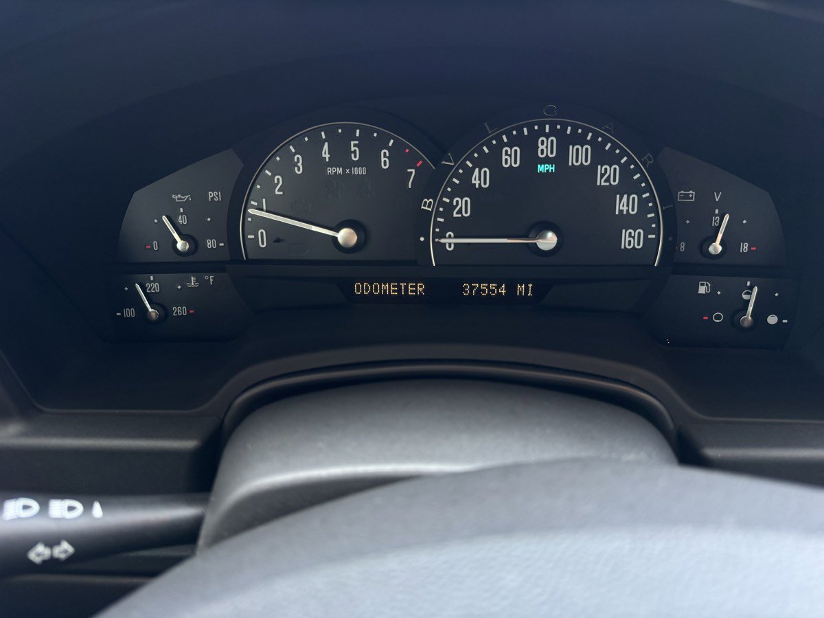 Used 2008 Cadillac XLR RWD image 26