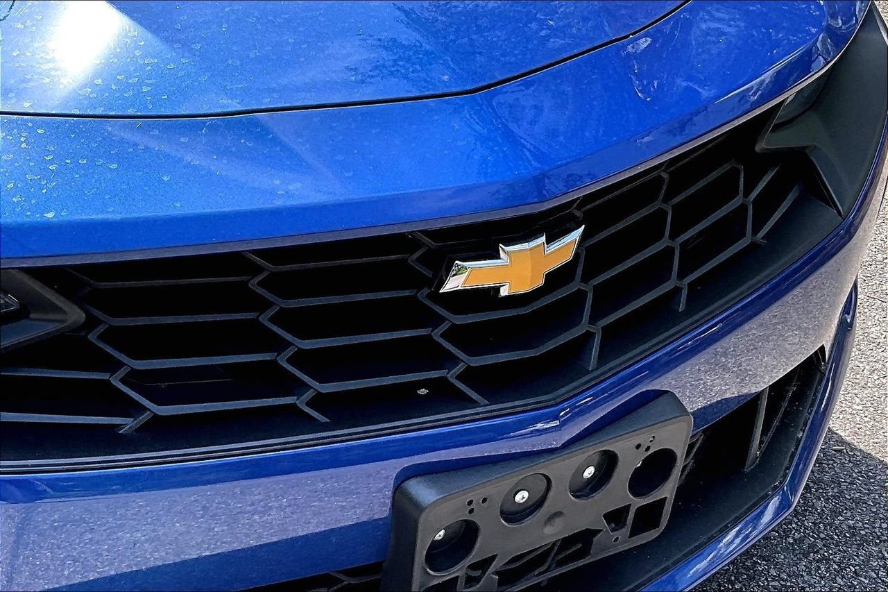 Used 2023 Chevrolet Camaro LT RWD image 29