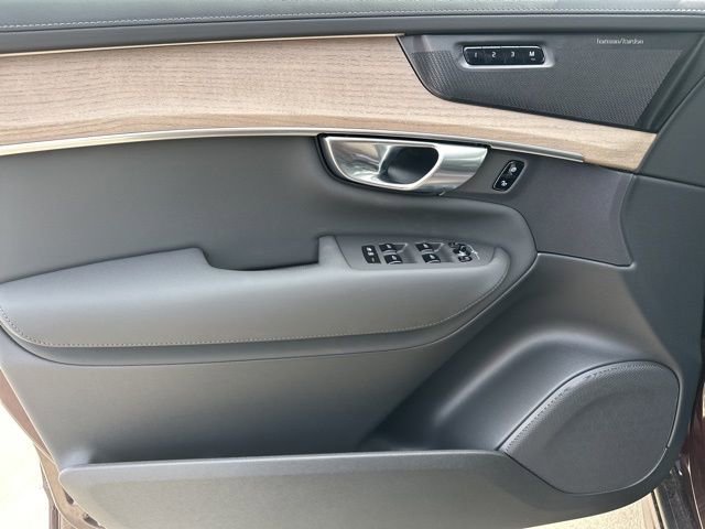 New 2026 Volvo XC90 B6 Plus w/ Protection Package image 13