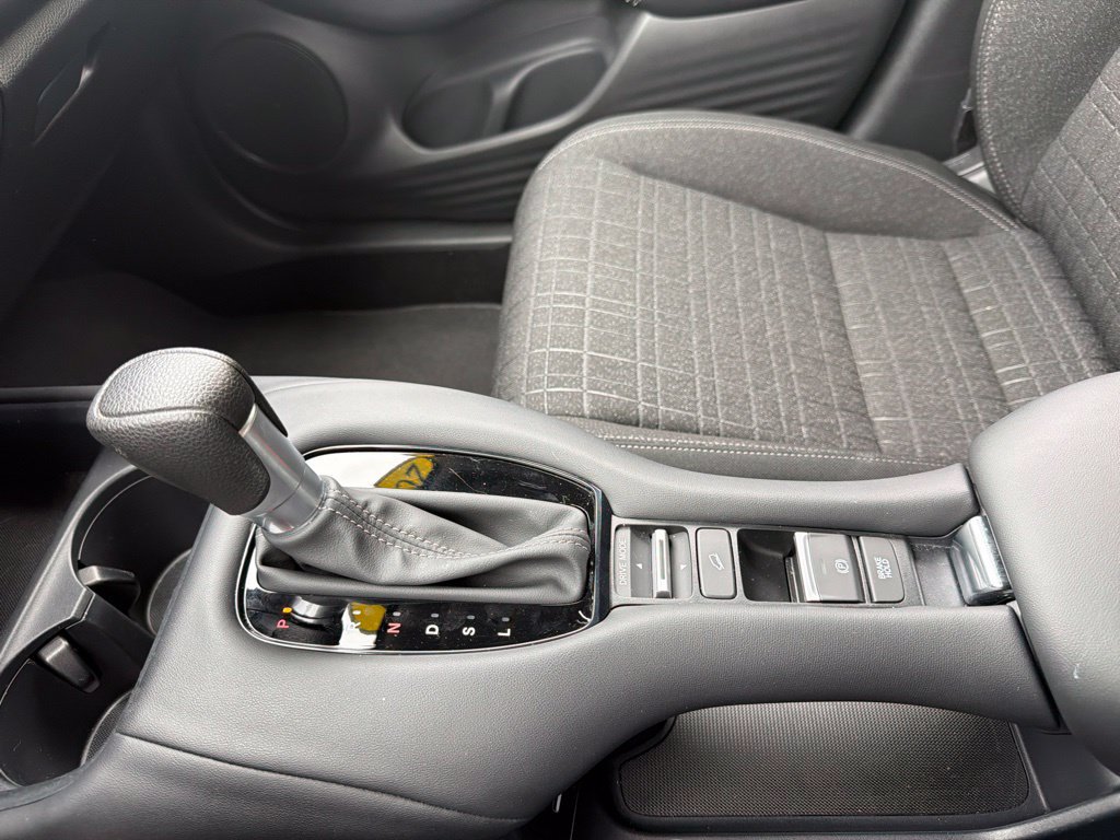 Certified 2024 Honda HR-V LX image 31