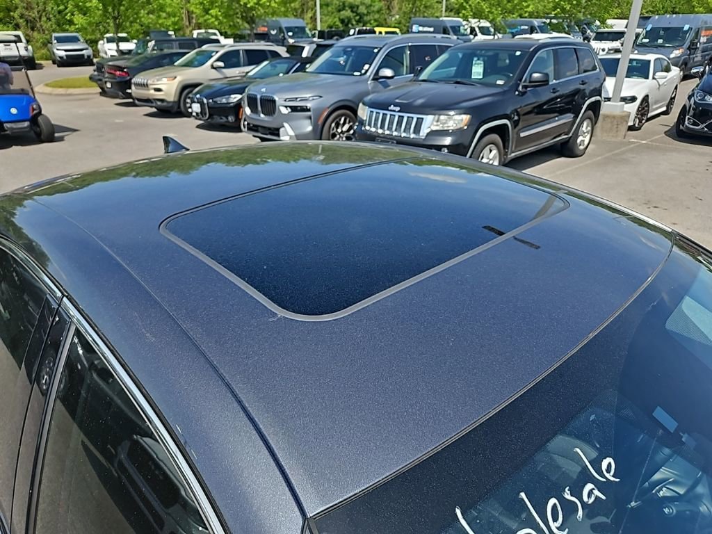 Used 2022 Lexus IS 350 F Sport RWD image 9