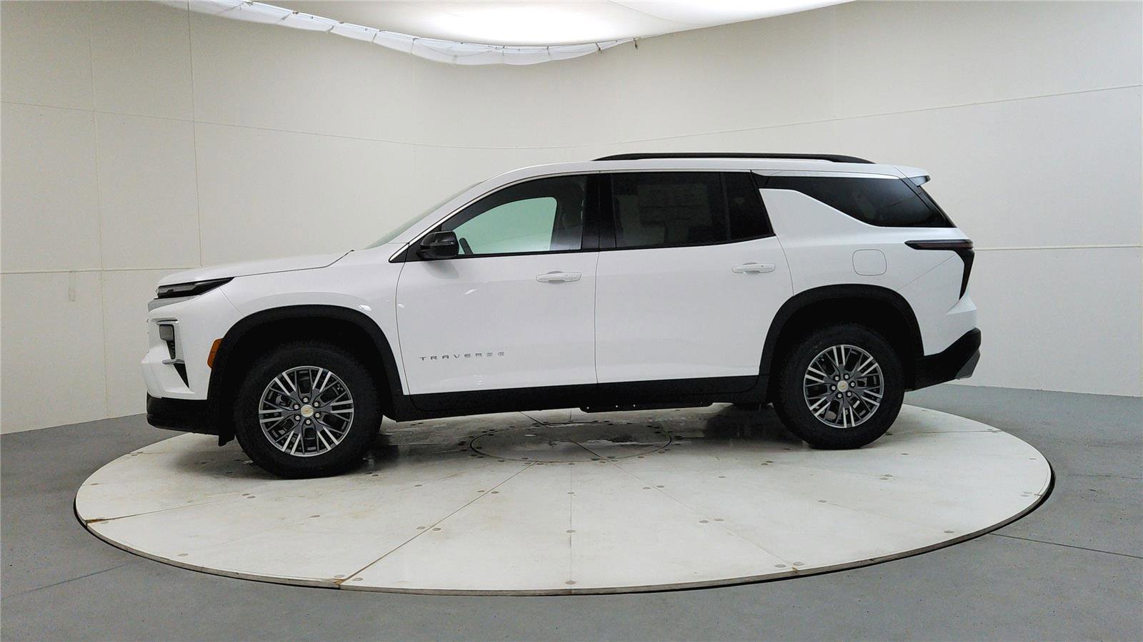 New 2026 Chevrolet Traverse LT image 4