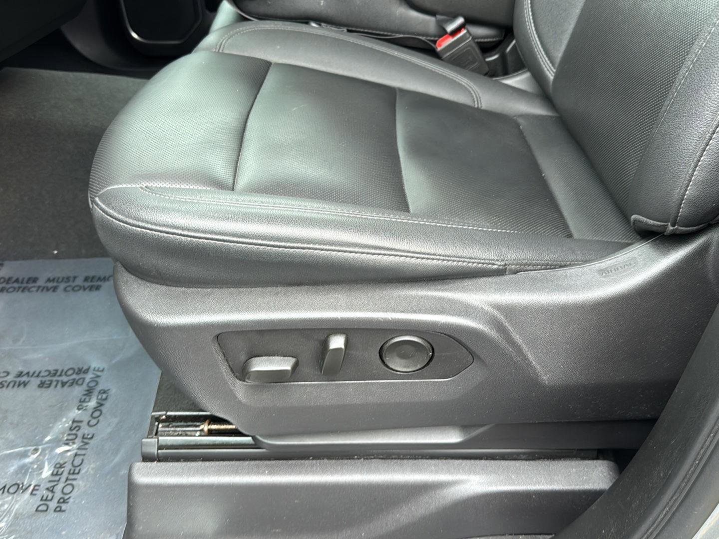 Used 2025 GMC Sierra 1500 SLT image 26