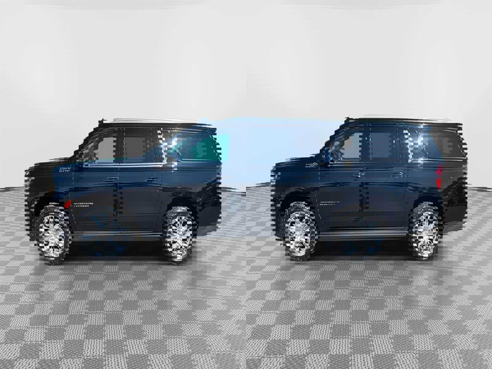 Used 2022 Chevrolet Suburban High Country w/ Max Trailering Package image 7