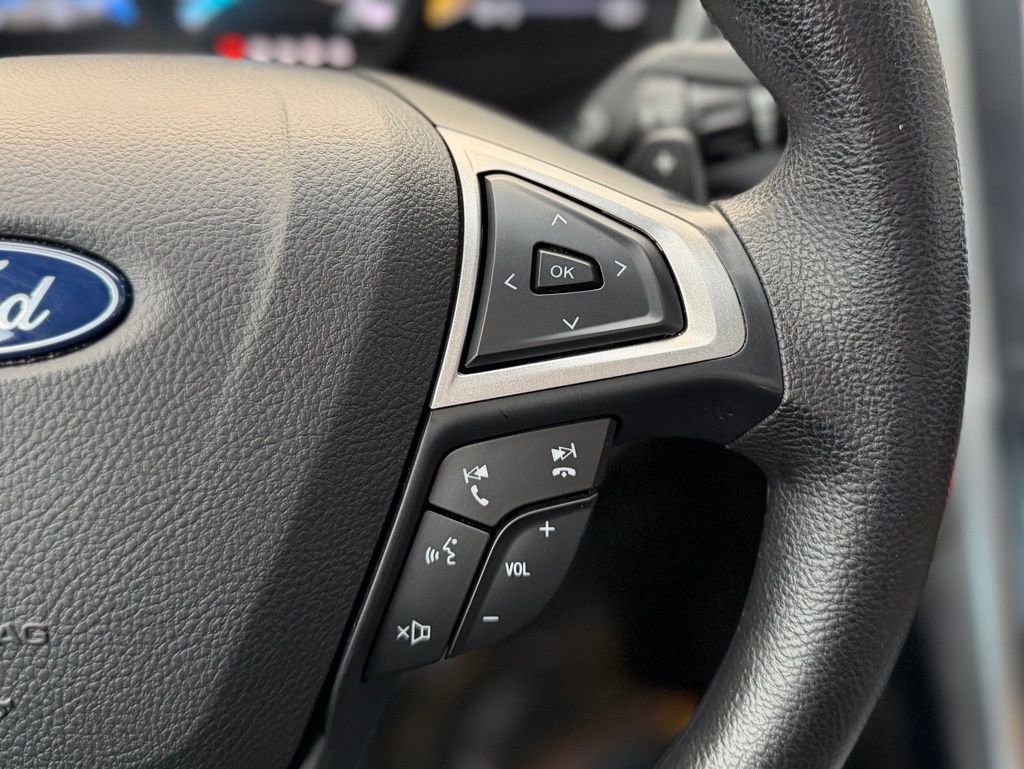 Used 2020 Ford Fusion SE image 8