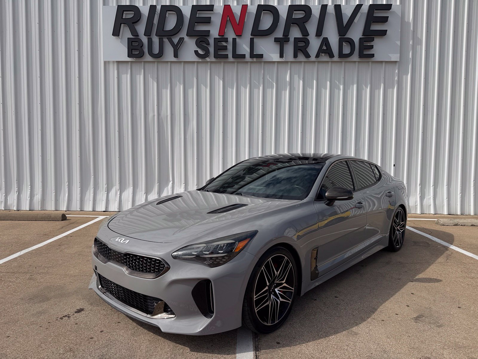 Used 2022 Kia Stinger GT1