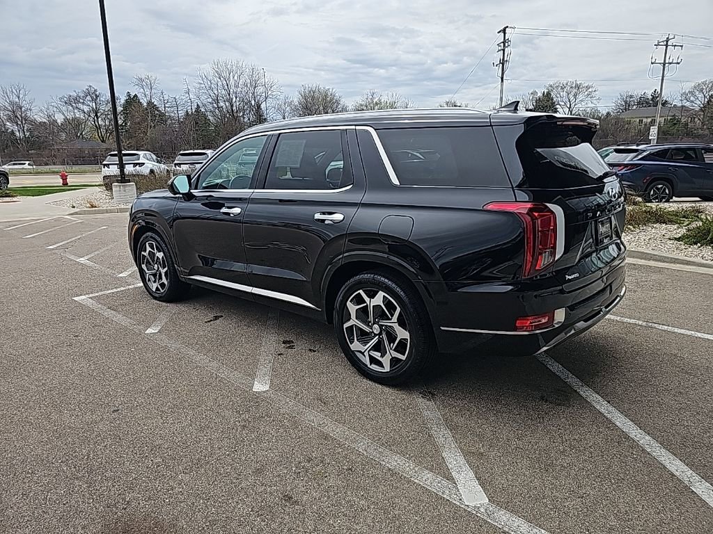 Used 2022 Hyundai Palisade Calligraphy image 3