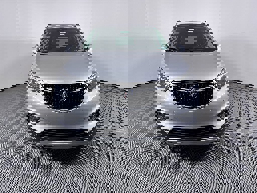 Used 2021 Buick Encore Preferred w/ Safety Package II image 2