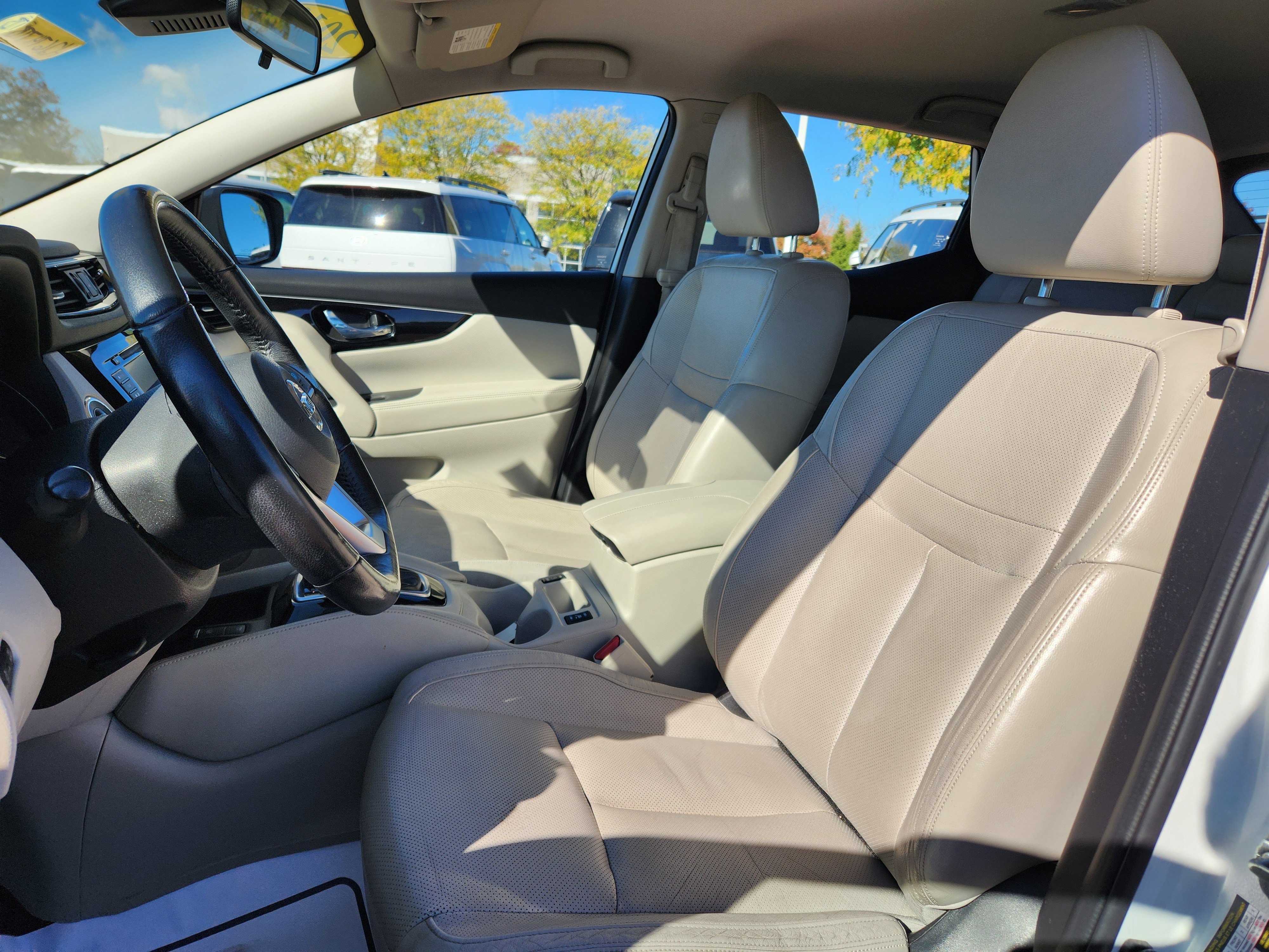 Used 2019 Nissan Rogue Sport SL AWD/4WD image 10