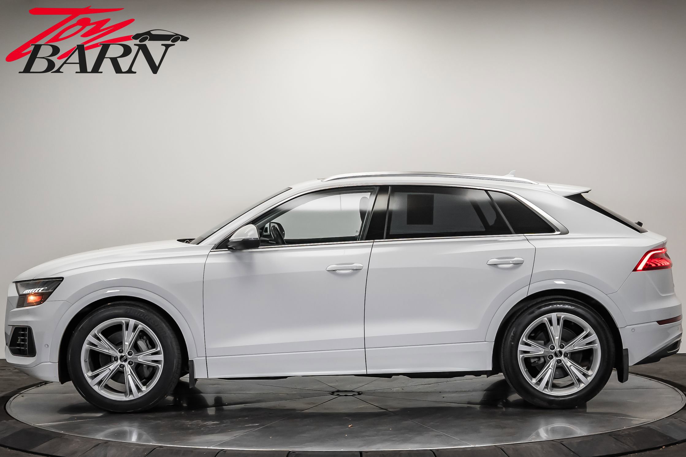Used 2023 Audi Q8 Prestige video 2