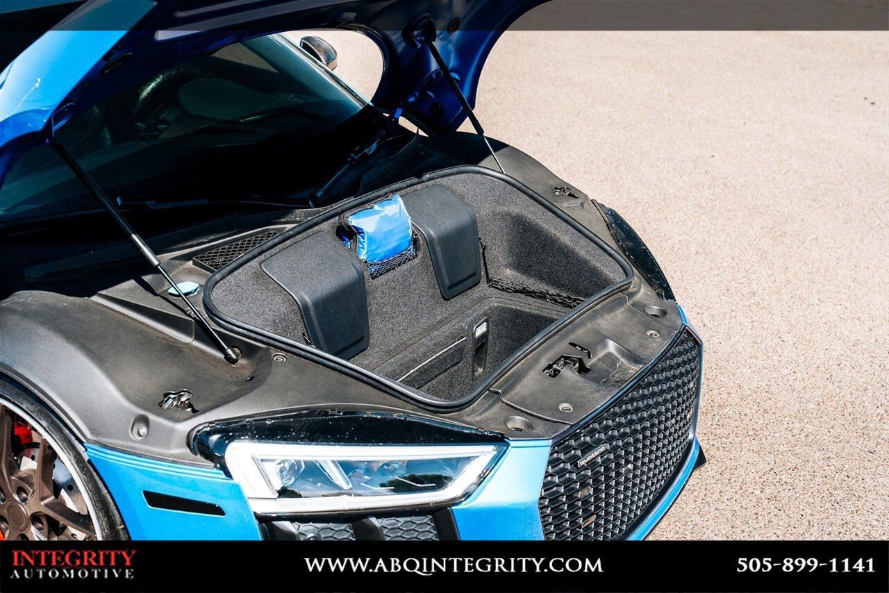 Used 2017 Audi R8 V10 w/ Carbon Exterior Package image 50