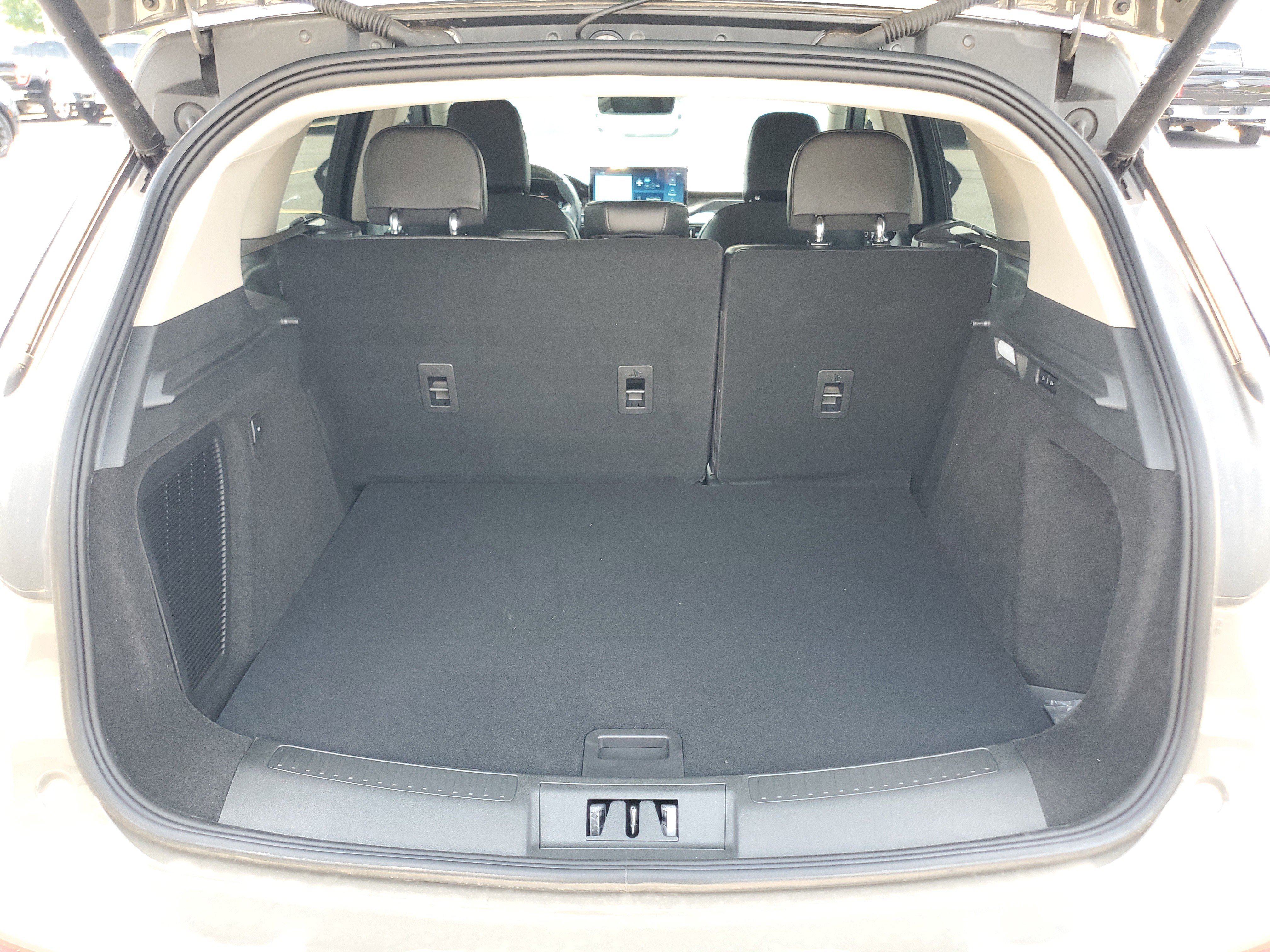 New 2025 Lincoln Corsair Reserve image 29