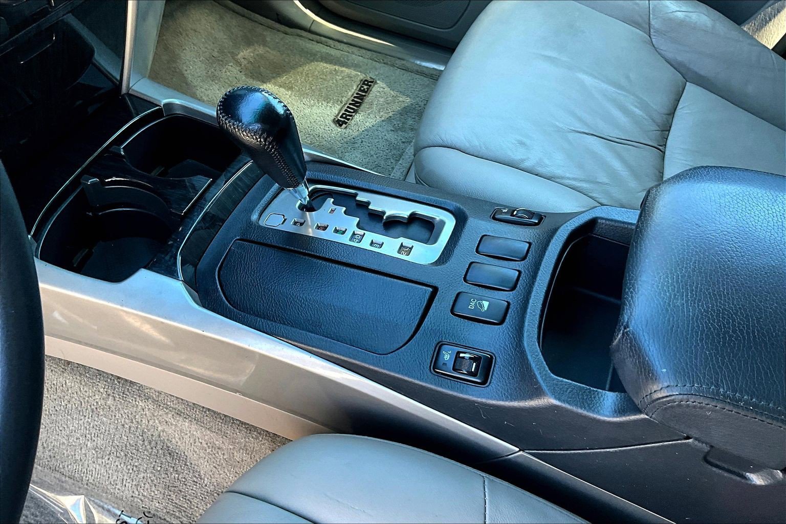 Used 2008 Toyota 4Runner Limited AWD/4WD image 14
