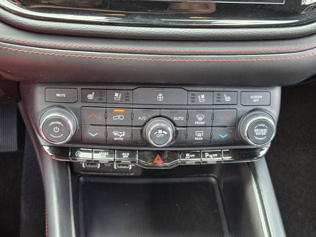 Used 2024 Dodge Durango GT AWD/4WD image 26