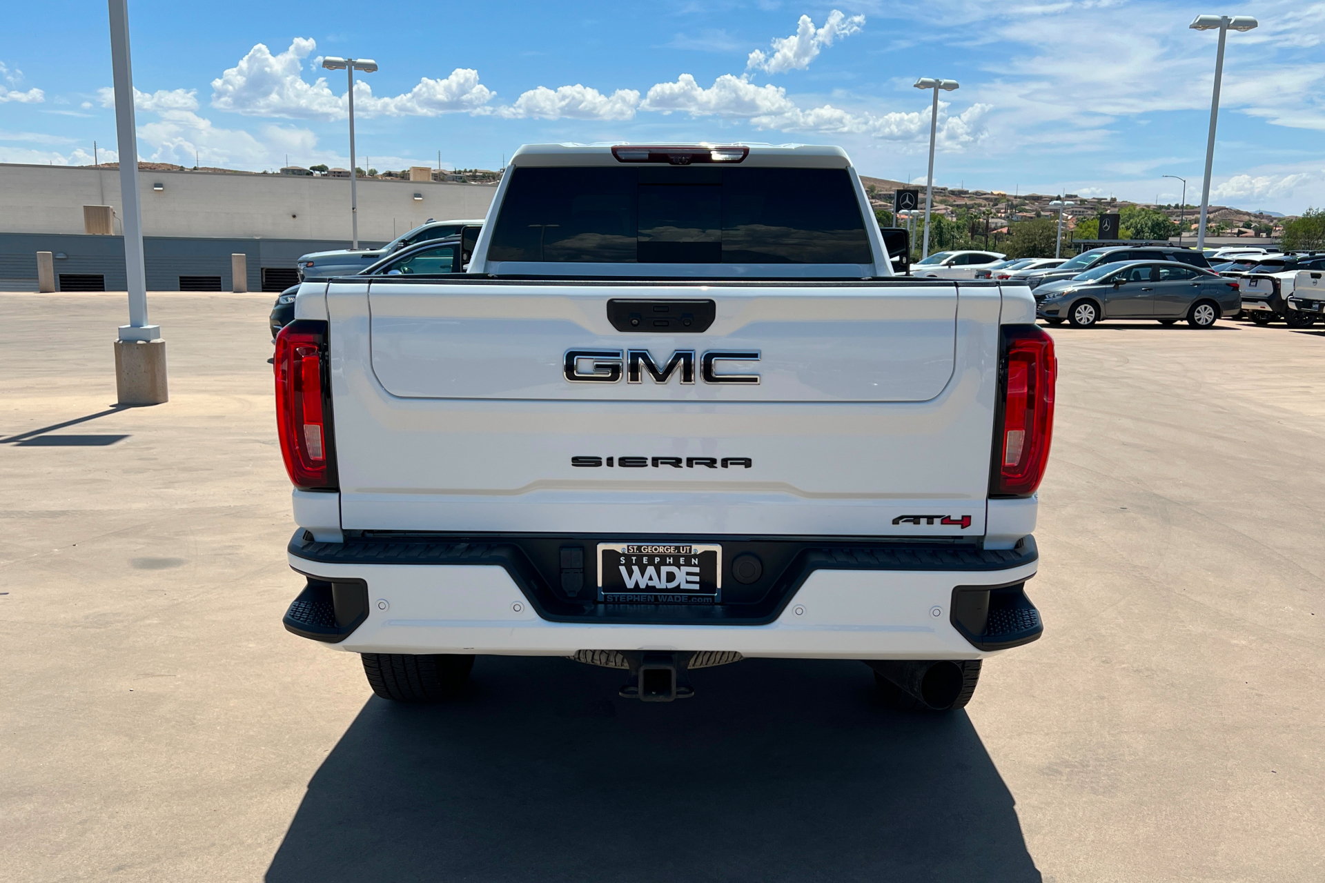 Used 2020 GMC Sierra 3500 AT4 w/ AT4 Premium Package AWD/4WD image 5