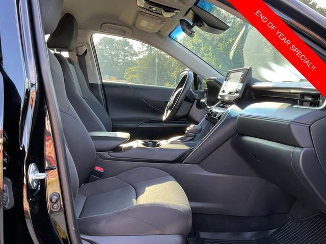 Used 2021 Toyota Venza LE image 12