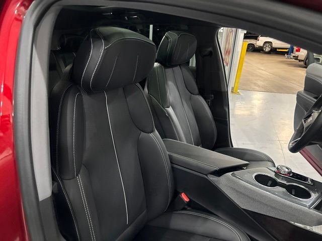Used 2025 Cadillac Optiq Sport 2 AWD/4WD image 40