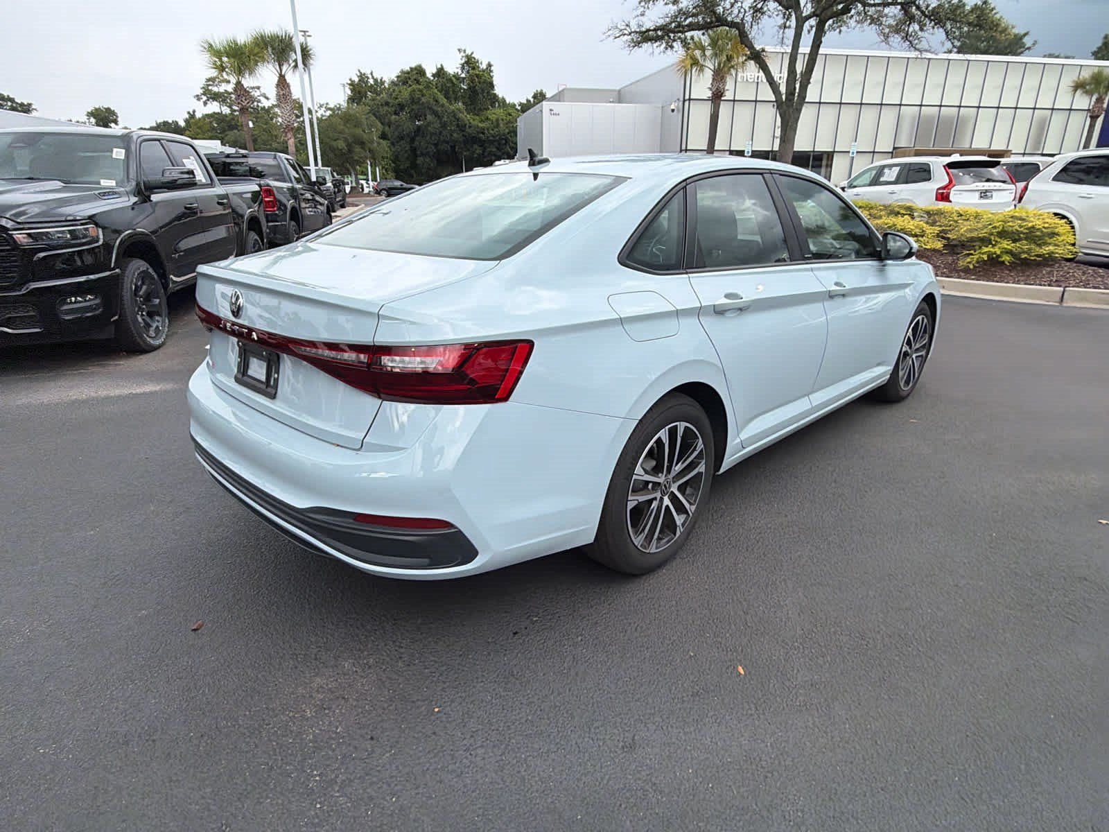 Used 2026 Volkswagen Jetta Sport FWD image 12