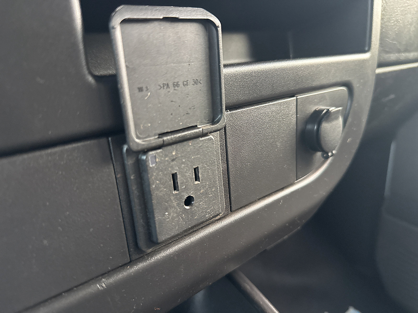 Used 2021 Chevrolet Express 2500 w/ Driver Convenience Package RWD image 39