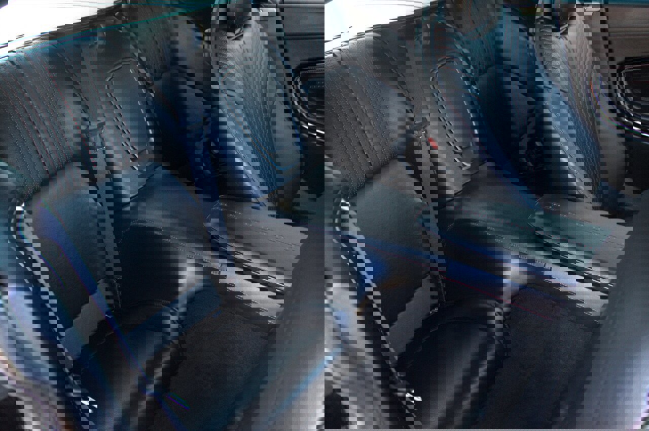 Used 2018 Aston Martin DB11 Coupe image 33