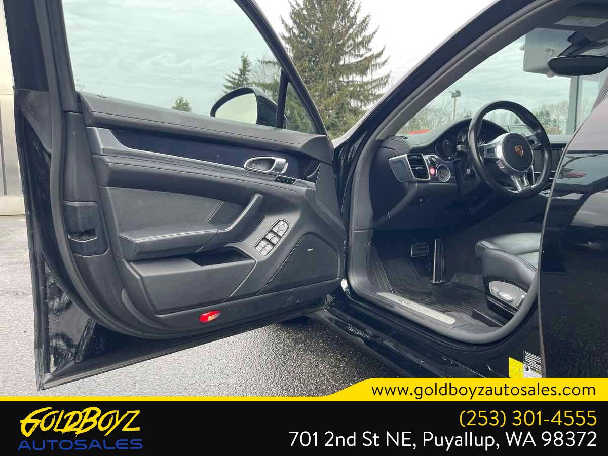 Used 2016 Porsche Panamera 4 AWD/4WD image 11