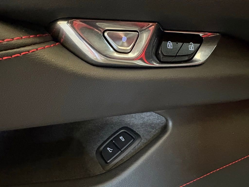 Used 2024 Chevrolet Corvette Stingray Coupe w/ Z51 Performance Package image 21