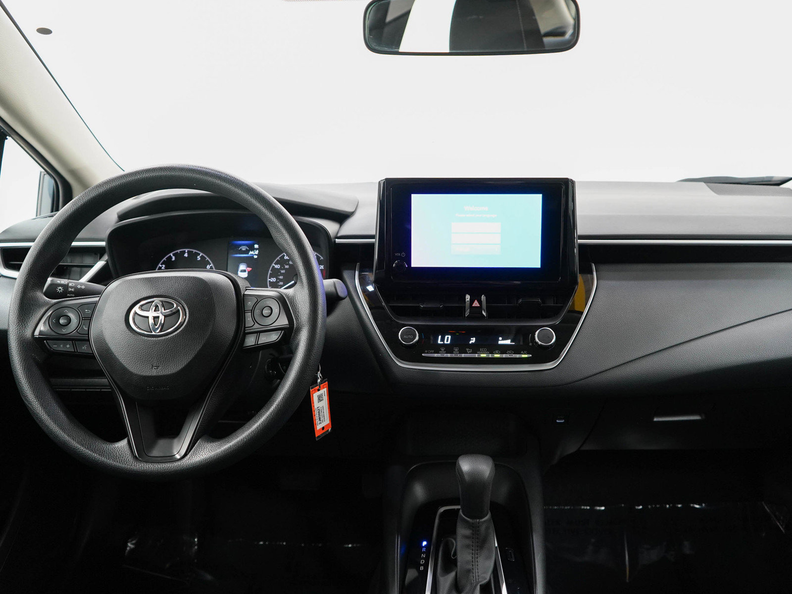 Used 2024 Toyota Corolla LE FWD image 13