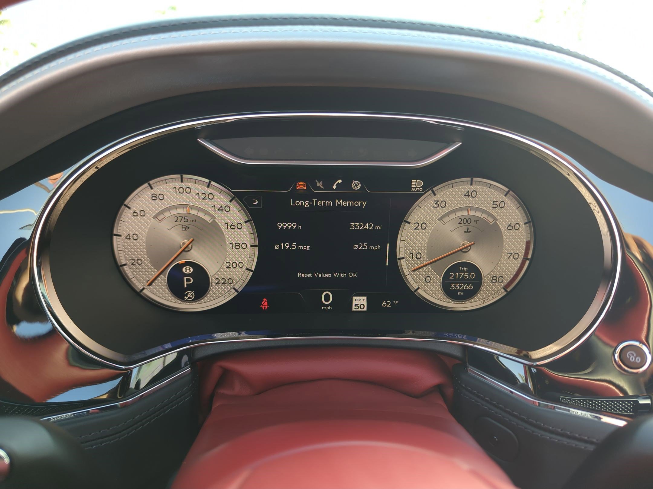 Used 2021 Bentley Continental GT V8 image 21