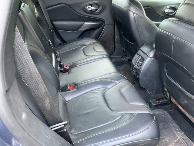 Used 2019 Jeep Cherokee Limited image 9