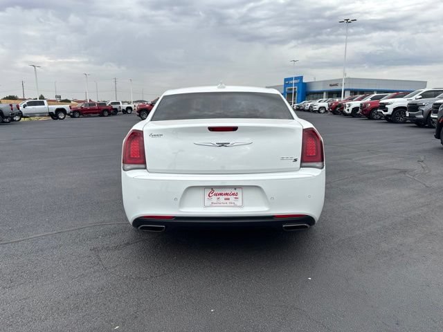 Used 2017 Chrysler 300 S w/ 300S Premium Group 2 RWD image 6