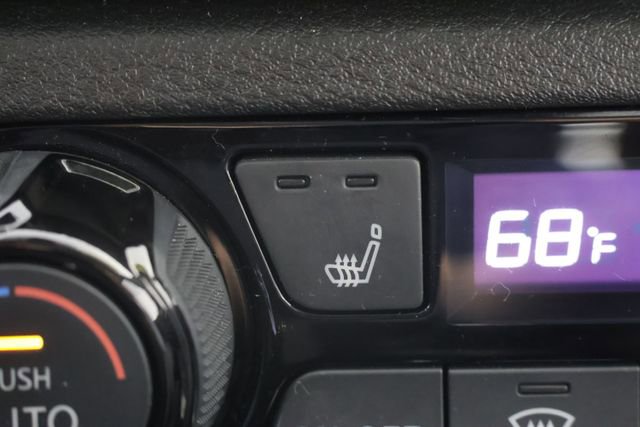 Used 2023 Nissan Kicks SR w/ SR Premium Package image 15